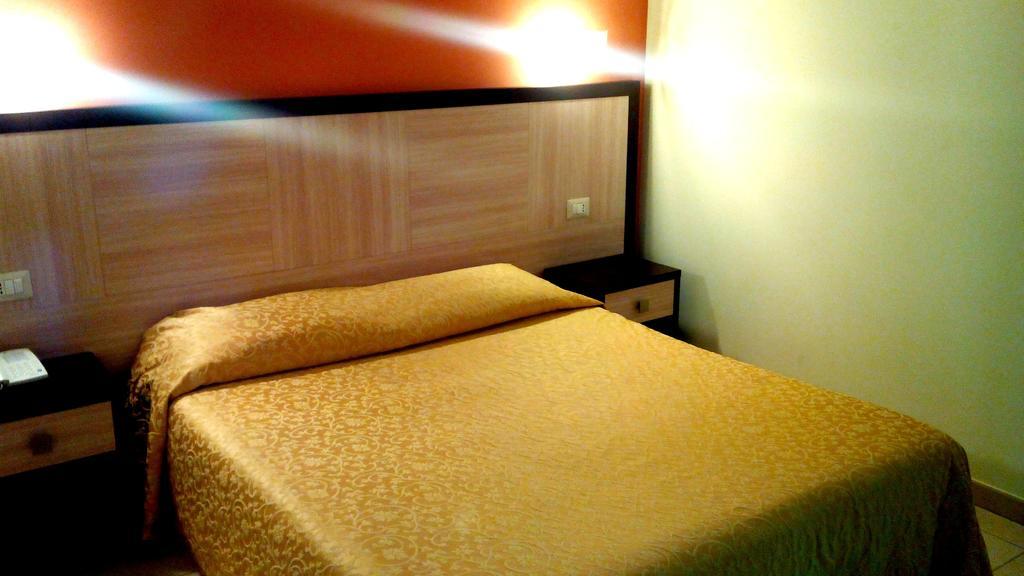 Hotel Giardino Modugno Pokój zdjęcie